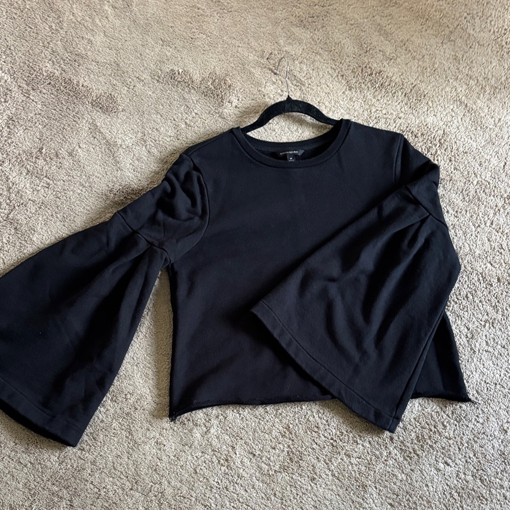 Banana Republic-Black Bell Sleeve Top Sz M
